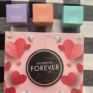 Farmasi Forever Set with 3 Perfecting Balms